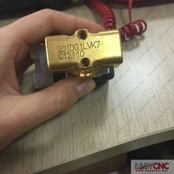 201DG1LVK7-4818653D Parker Solenoid valve new