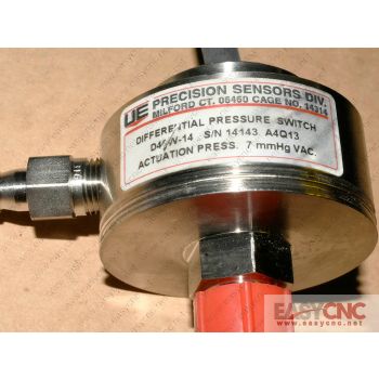 D45W-14-S/N14143-A4Q13 UE differential pressure switch used