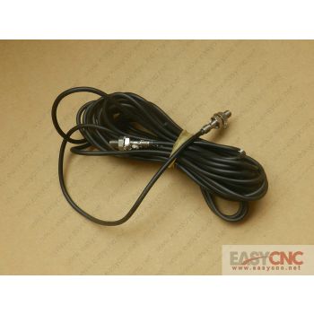 E2E-S05S12-WC-B1 Omron proximity switch used