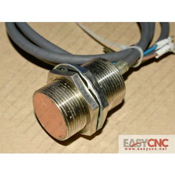 E2E-X10D1-U Omron sensor used