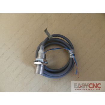 E2E-X7D1-U-Z Omron proximity sensor used
