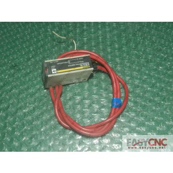 E3E2-3L Omron photoelectric switch sensor used