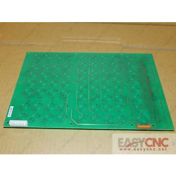 RP301-10-001A M-KEY OKUMA KEYBOARD used