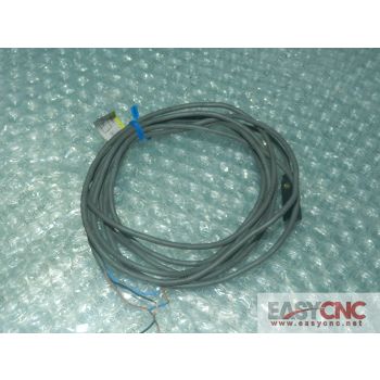 TL-W1R5MB1 Omron proximity switcy new