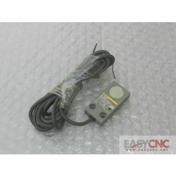 TL-W5F2 Omron proximity switch used