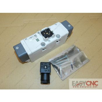 VQ7-8-FG-D-1NA04 (1/2") Smc solenoid valve new